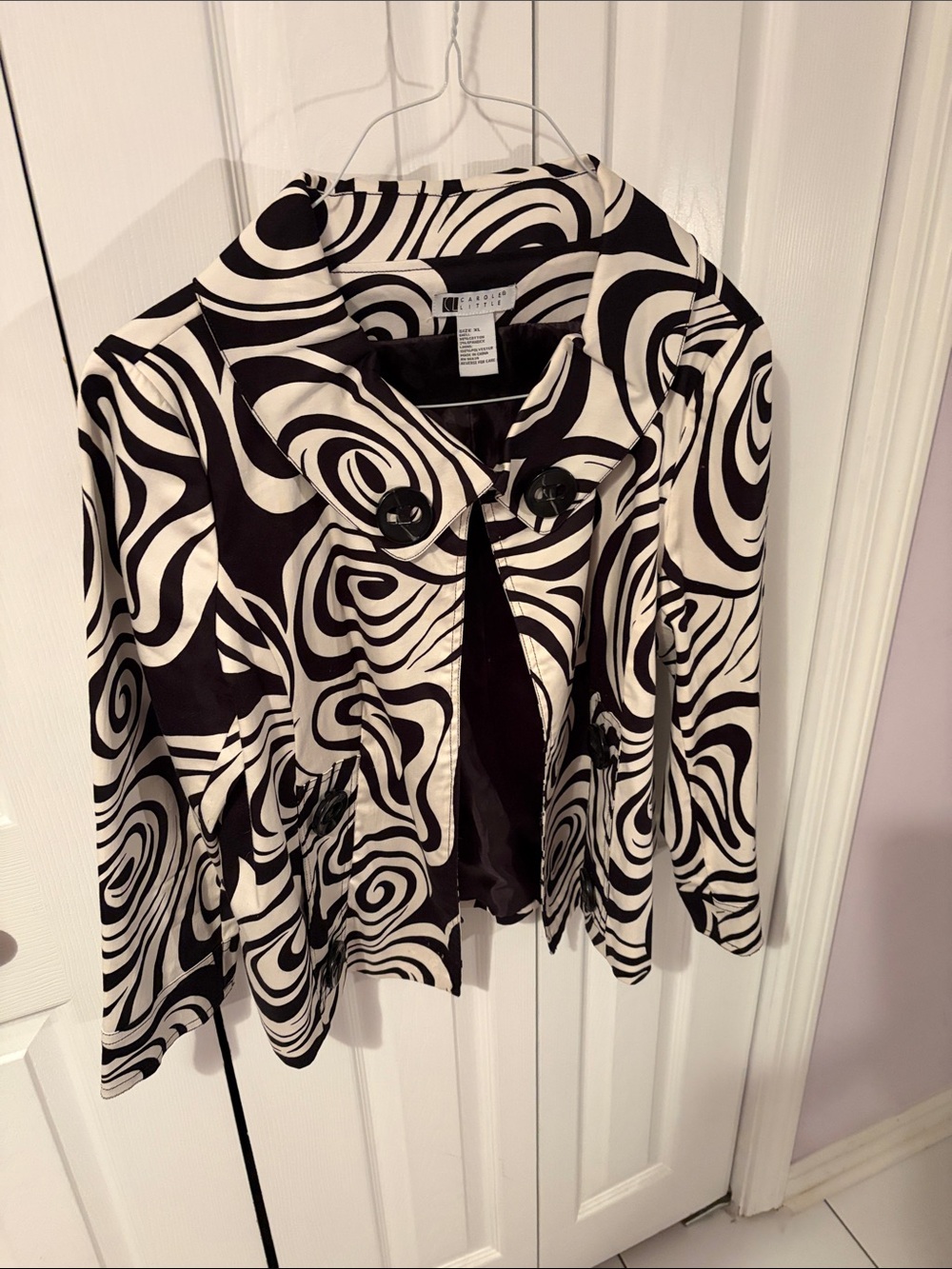 Black & White Swirl Print Women's Jacket